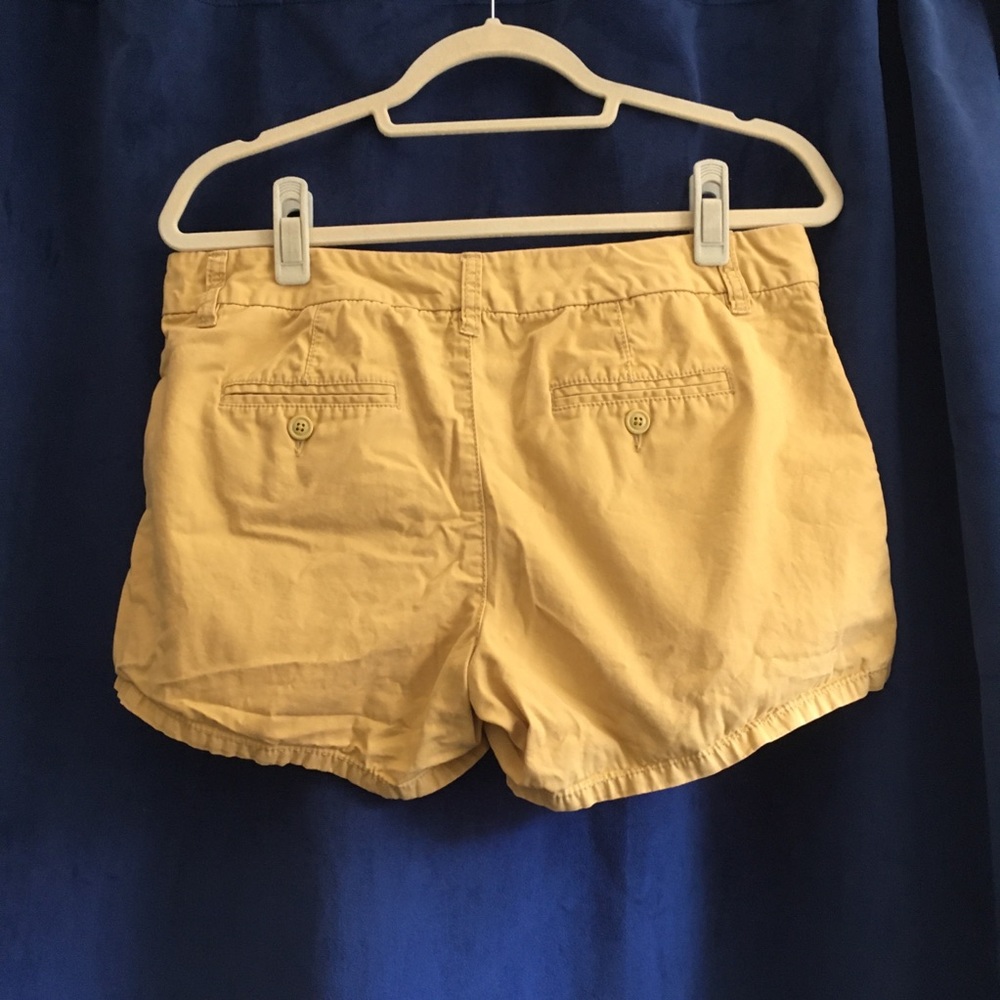 GAP | Mustard Shorts